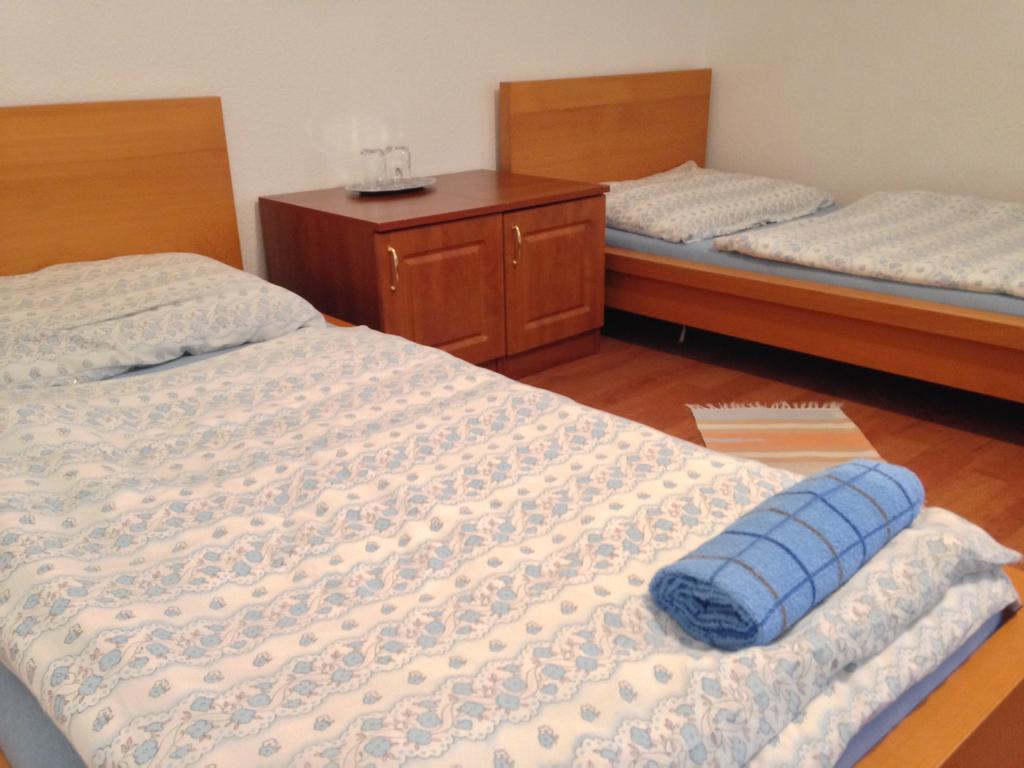 Santos Etterem Es Panzio Bed & Breakfast Palotas Екстериор снимка